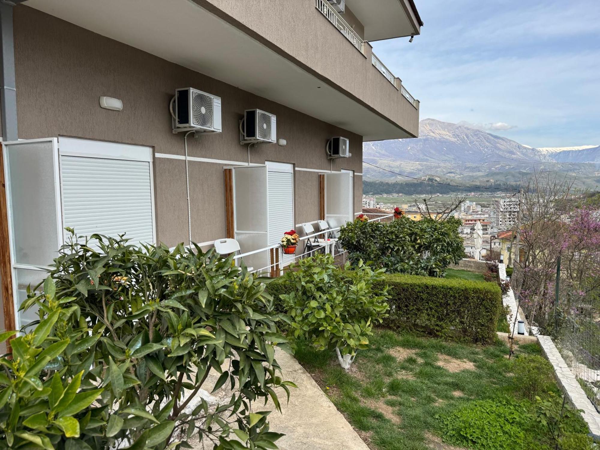Ilvi Guesthouse Αργυρόκαστρο Εξωτερικό φωτογραφία