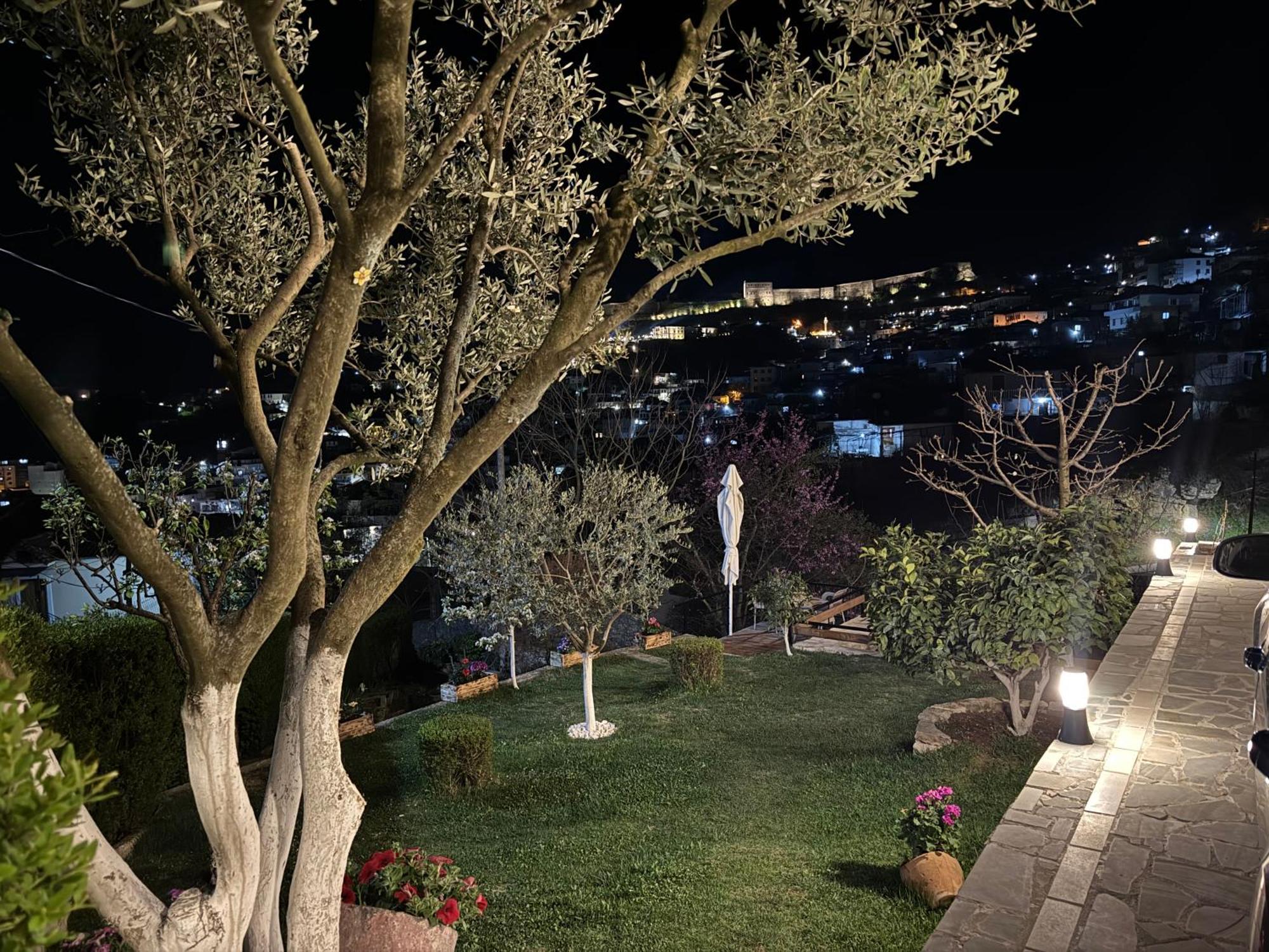Ilvi Guesthouse Αργυρόκαστρο Εξωτερικό φωτογραφία